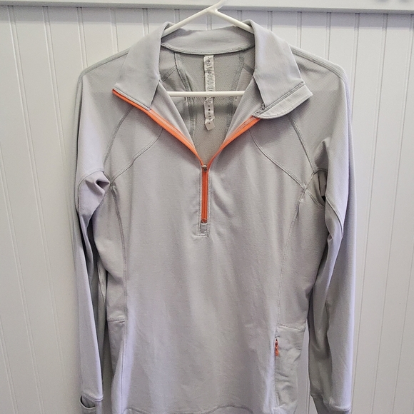 Lululemon women's race with grace 1/2 zip - Picture 6 of 6